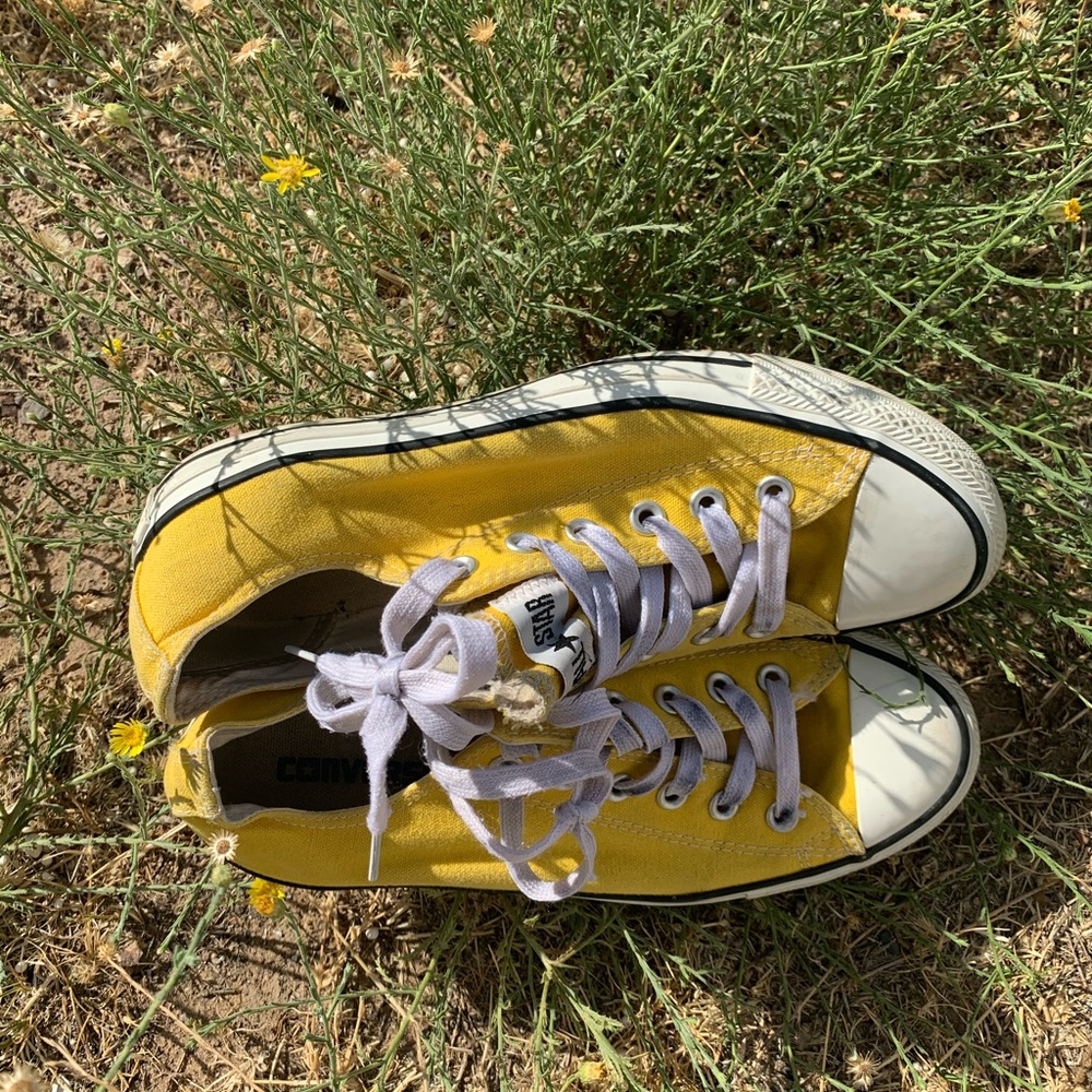 Yellow all star original converse🦋.